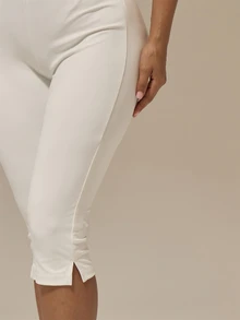 MUSERA ESSENTIALS Celana Capri Pendek dengan Karet Pinggang Tebal, Cocok untuk Musim Panas, Gaya Feminin, Pakaian Santai Sehari-hari, dan untuk Keluar Rumah. - Putih - View 5