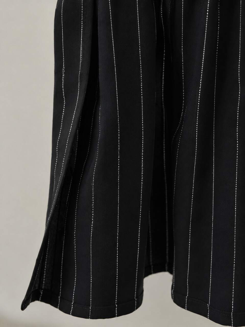 MOTF STRIPED PRINT DEEP V-NECK PEPLUM HEM COAT
