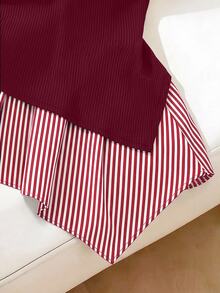 GlowEve CURVE Atasan Wanita Ukuran Besar dengan Motif Garis-Garis dan Potongan Asimetris - Merah - View 3
