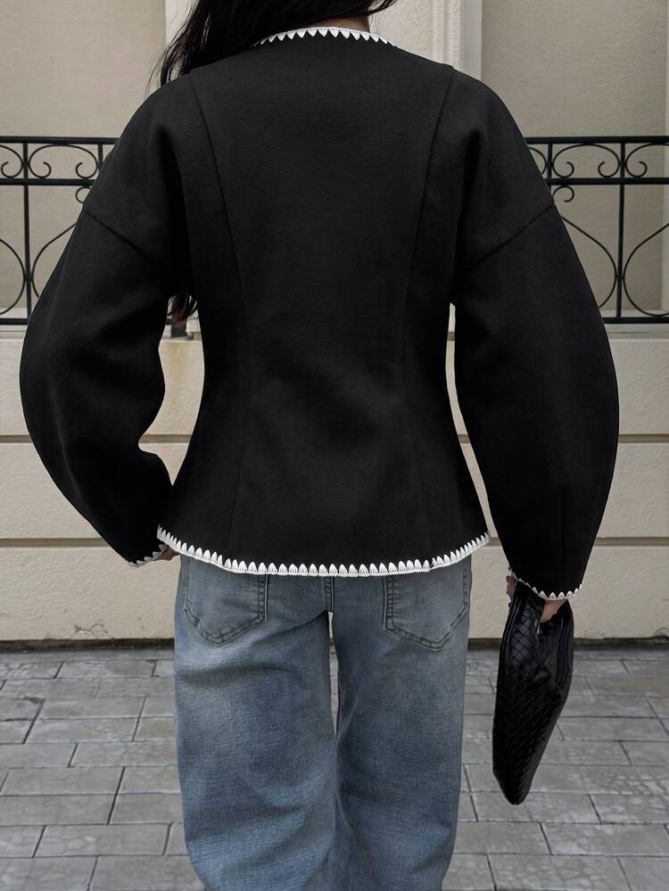 Siren Gaze 秋冬純色雙排扣門襟外套，對比色貝殼刺繡夾克，適合日常街頭穿著，不對稱領口，秋冬休閒修身夾克，冬季女裝，法式風格女式外套 - 黑色 - 查看 2