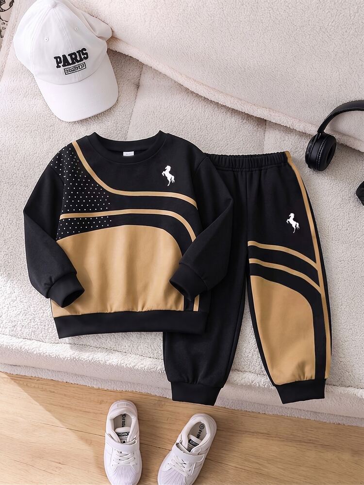 2pcs Toddler Knight Small Logo Print Wavy Colorblock Striped Fleece Crew Neck Sweatshirt & Sweatpants Set, Khaki Colorblock Striped Casual Fashion Classic Print Fleece Crew Neck Sweatshirt & Sweatpants Set, Sports Outdoor Casual, Korean Style, Suitable For Autumn/Winter - Multicolor - View 3