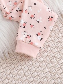 SHEIN 女嬰可愛休閒針織碎花長袖修身家居服套裝 2件組 - 粉色 - 查看 3