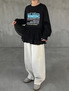 FRIFUL 女款圓領黑白字母印花裝飾袖多材質拼接寬鬆運動街頭風休閒秋季日常T恤 - 黑色 - 查看 2