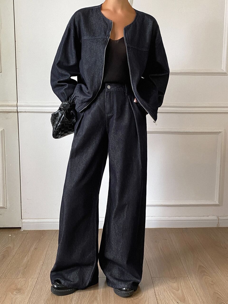 Women's Round Neck Denim Jacket And Loose Straight Leg Pants Casual Denim Set