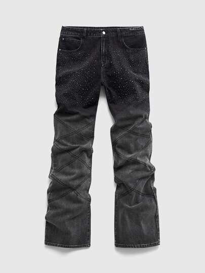 Jeans a zampa d'elefante in denim da uomo con strass scintillanti, lavaggio sfumato e design a strati