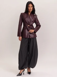 SHEIN BAE Blazer Kasual Wanita Warna Polos dengan Kancing Logam Tunggal untuk Perjalanan Sehari-hari - Burgundy - View 1