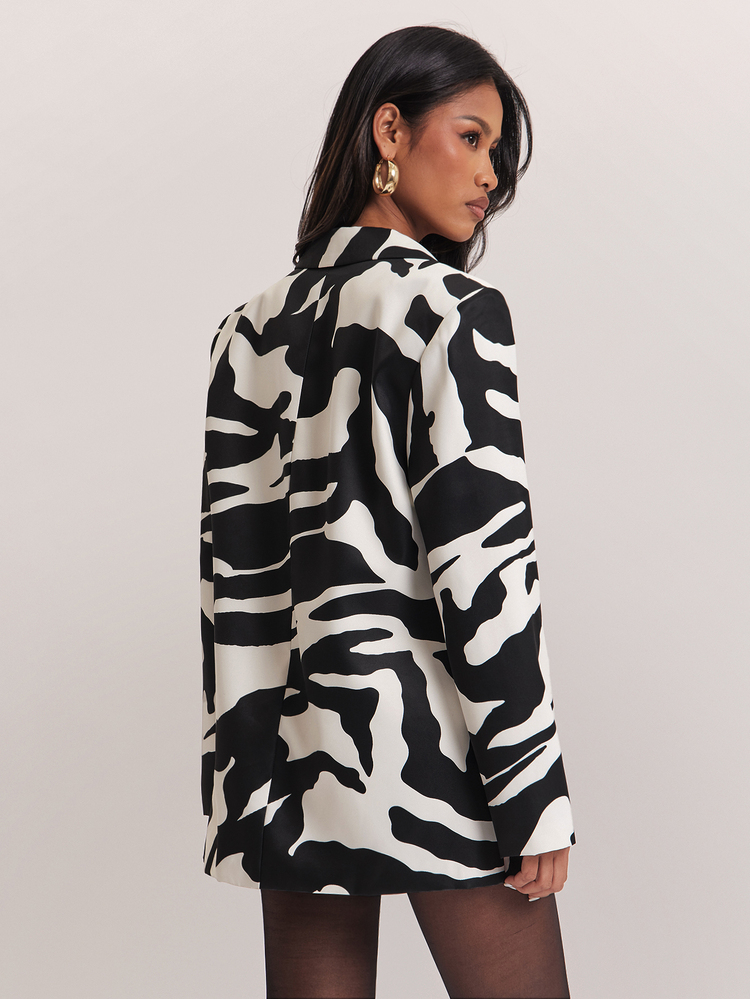 SHEIN BAE Zebra Print Oversized Blazer Top For Women Fall 2026 Long Sleeve Animal Print Casual Relaxed Fit Short Jacket For Office Weekend Brunch Date Night - Black and White - View 2