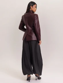 SHEIN BAE Blazer Kasual Wanita Warna Polos dengan Kancing Logam Tunggal untuk Perjalanan Sehari-hari - Burgundy - View 2