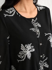 Graceveil 優雅女款寬鬆休閒長袖圓領刺繡襯衫，度假風 - 黑色 - 查看 2