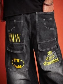 ROMWE MEN Batman X ROMWE بنطلون جينز رجالي بقصة فضفاضة وطبعة تعاونية - الأسود - مشاهدة 2