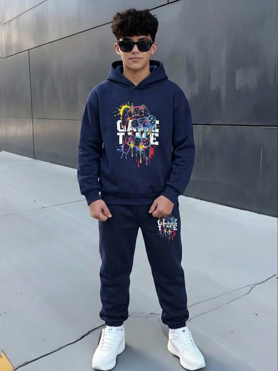 SHEIN 兒童 2 件組 青少年男孩休閒遊戲機圖案連帽衛衣與運動長褲,適合秋冬返校季節 - 寶藍色 - 查看 1