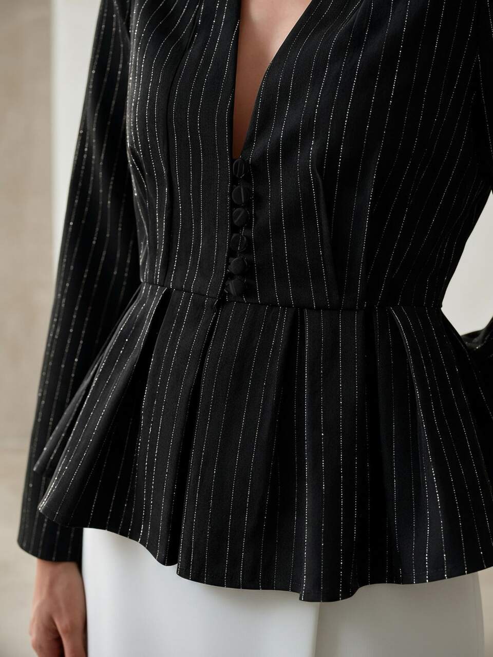 MOTF STRIPED PRINT DEEP V-NECK PEPLUM HEM COAT