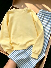 (1 Set) Autumn/Winter Girls Casual Fresh Lemon Blue Gradient Vertical Striped Letter Print Crew Neck Sweatshirt & Wide Leg Pants Set - Multicolor - View 2
