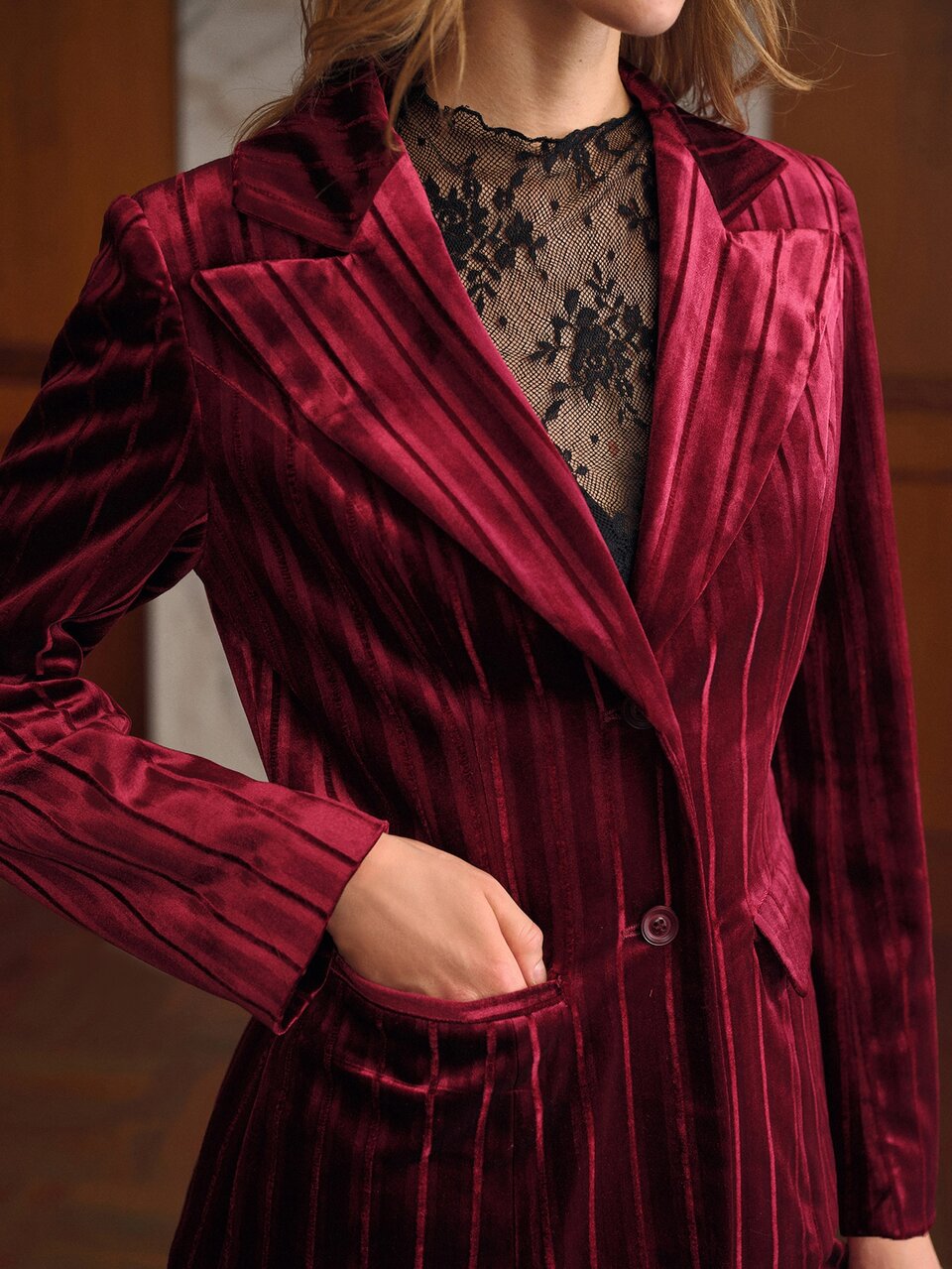 MOTF ELEGANT COMMUTER VELVET FABRIC WOMEN'S SUIT SET