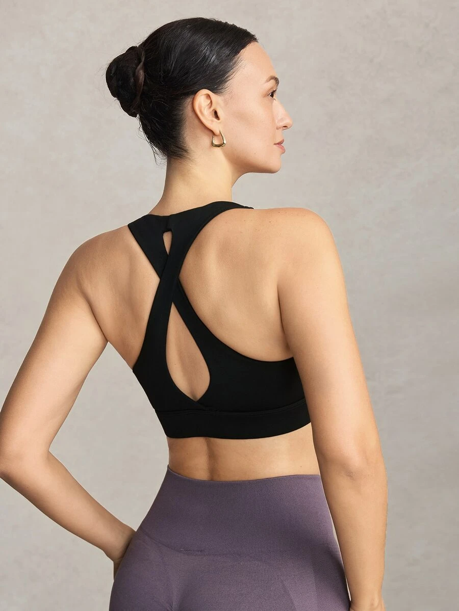 Activina Women's Solid Color Seamless Sports Bra - Black - View 1