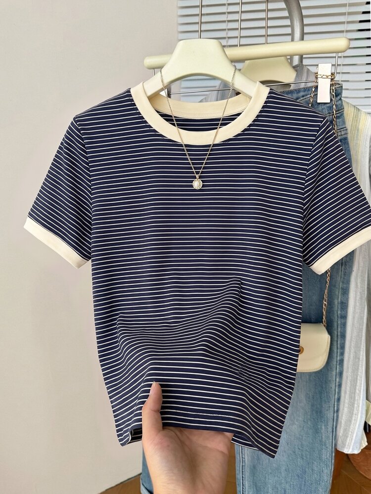 Muvela Casual Minimalist Round Neck Short Sleeve Loose Fit Women's T-Shirt, Striped Print - Multicolor - View 3