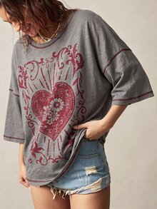 Bohemela 大尺碼愛心與花卉印花圓領T恤街頭風 - 淺灰色 - 查看 6