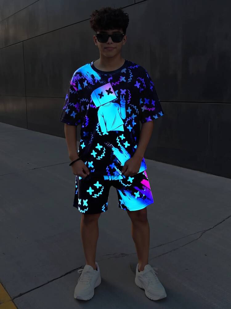 SHEIN Young Boy All-Over Print Kids Short Sleeve T-Shirt And Shorts Casual Daily Outfit Set - Multicolor - View 1