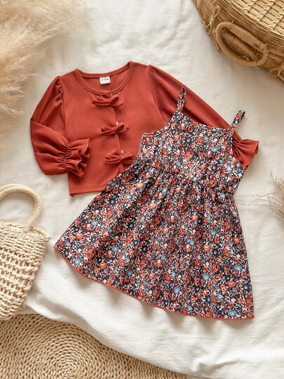 Vintaside Kids Baby Girl Spring/Autumn Ribbed Knit Cardigan & Cami Dress 2-Piece Set, Caramel Vintage Bohemian Pastoral Style, All-Over Ditsy Floral With Side Bows, Loose Fit, Suitable For Daily Wear, Gatherings, Vacation, Photos, Outings