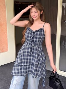 Bijouette 女款大尺碼海軍藍與粉藍格紋細肩帶洋裝，性感休閒復古V領荷葉邊設計，收腰不對稱層次裙擺夏季款 - 藏蓝色 - 查看 8