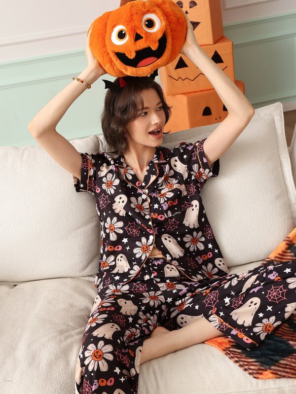 Chillnights Women's Halloween Pumpkin & Ghost Short Sleeve Long Pants Pajama Set