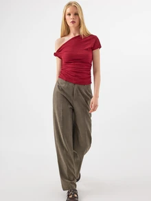 KÆRIA Hus One-Shoulder Twist Top - Textuburgundy Comfort Stretch Knit - Asymmetric, Draped, Night Out, Birthday, Elegant, Sexy, Summer, Fall, School, Date Night - Red - View 5
