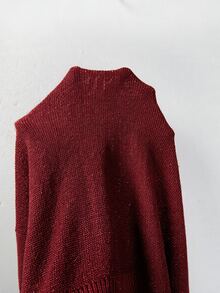 SHEIN 新款春夏秋冬女款亮絲針織斜裁V領上衣，落肩七分袖束口袖 - 酒紅色 - 查看 5