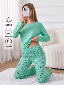 SHEIN طقم نوم وكاجوال نسائي من قطعتين باللون الأخضر النعناعي، قطن، مطبوع بنقشة قلب وحروف، أكمام طويلة وبنطال طويل - أخضر نعناع - مشاهدة 1
