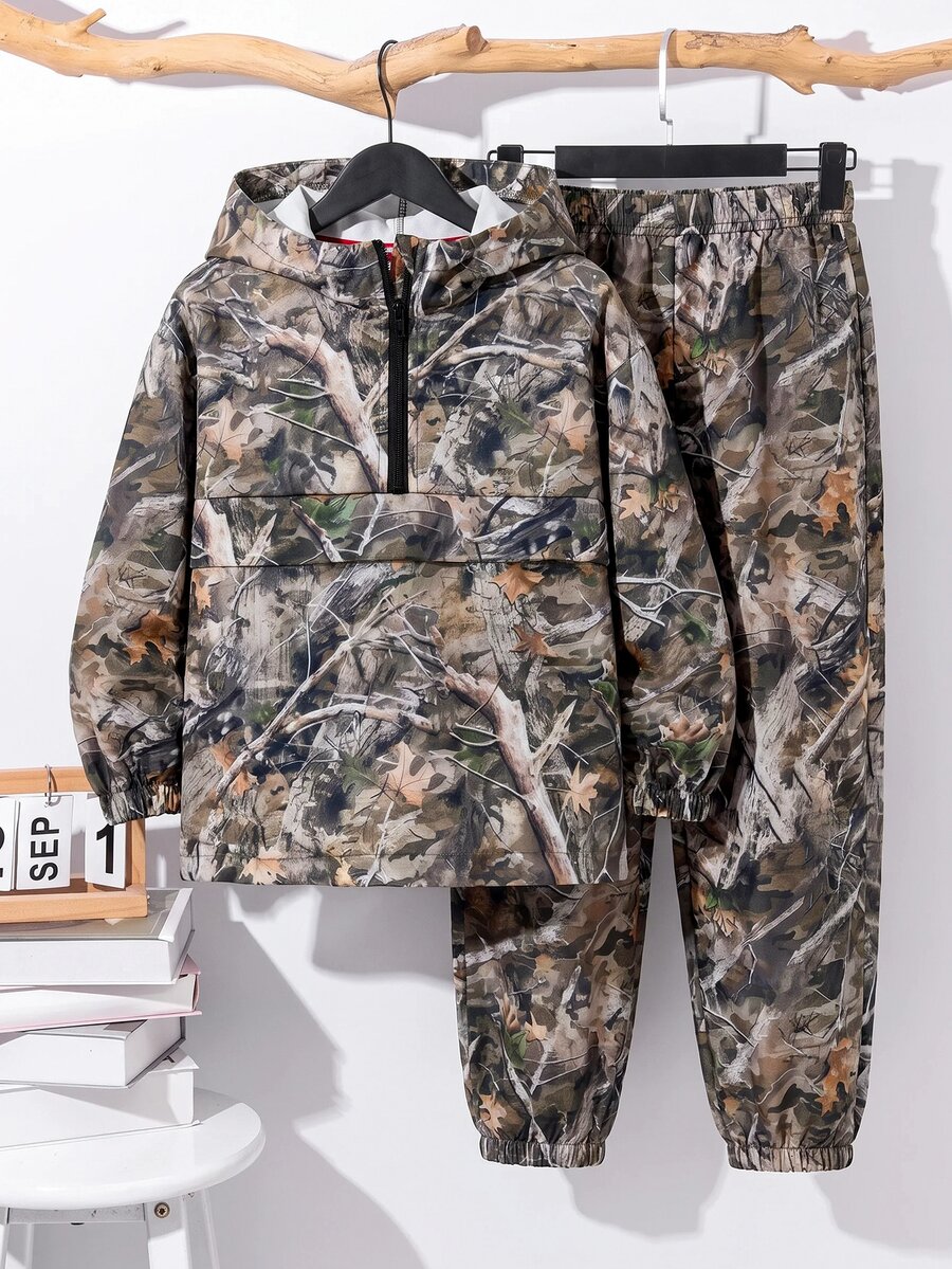 SHEIN 2件組兒童小男孩休閒日常百搭舒適拼接連帽半拉鍊套頭寬鬆長袖夾克與寬鬆慢跑褲梭織套裝,適合學校、花園、海灘、生日 - 彩色 - 查看 1