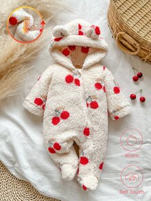 SHEIN Vintaside Kids 1件新生女嬰連腳連身衣 可愛甜美杏紅櫻桃印花熊耳長袖連帽加厚毛絨保暖裝 聖誕冬季秋季假期款 - 紅白色 - 查看 3