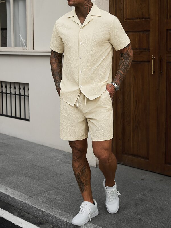 Manfinity CasualCool Men's Solid Color Short Sleeve Shirt And Shorts Casual Daily Outfit