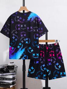 SHEIN 小男孩全印花短袖T恤與短褲休閒日常穿搭套裝 - 彩色 - 查看 2