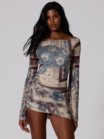 MUSERA Vestido mini con estampado gráfico, hombros descubiertos y fruncido, para verano, otoño e invierno, para salir, festival, estilo cool girl, baja frecuencia