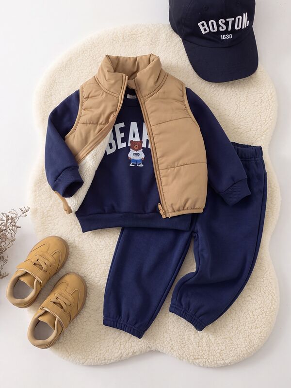 SHEIN Playful Pals Conjunto casual de 3 piezas para bebé niño con chaleco a cuadros + sudadera, chaqueta con capucha forrada de felpa con cremallera, sudadera de felpa con cuello redondo y pantalones forrados de felpa, apto para uso diario, atuendos de otoño/invierno, deportes, estilo retro coreano, nuevo lanzamiento para otoño/invierno