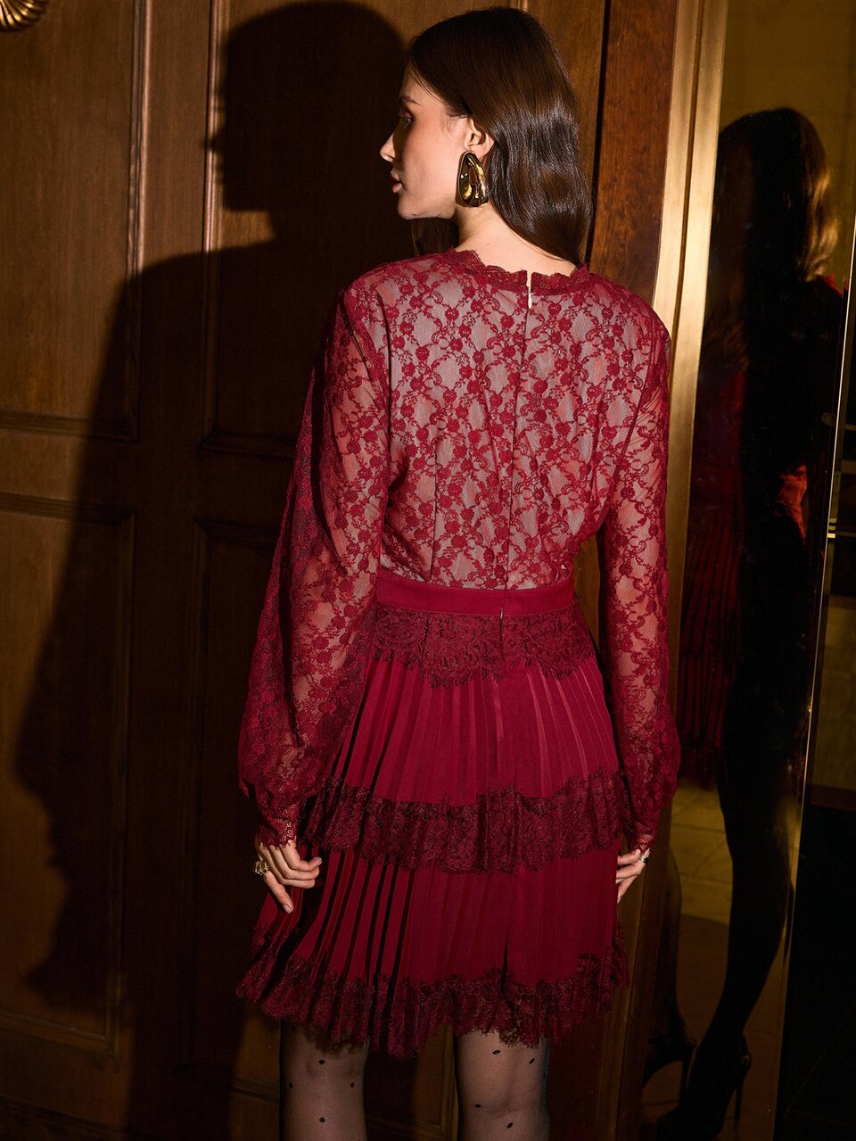 MOTF FASHIONABLE ELEGANT SOPHISTICATED LONG SLEEVE LACE SEXY PLEATED SHORT DRESS