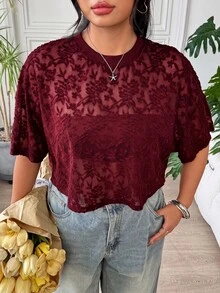 SHEIN EZwear 大尺碼女款蕾絲時尚優雅 T-shirt 約會穿搭 - 酒紅色 - 查看 3