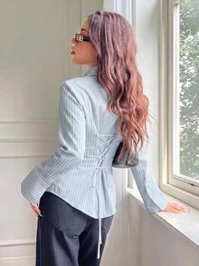 SHEIN EZwear 女款休閒修身長袖襯衫，前襟鈕扣設計，後腰收腰，適合秋冬穿著 - 淺藍色 - 查看 3