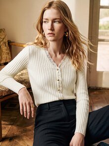 SHEIN French Vintage Fitted V-Neck Long Sleeve Ribbed Knit Lace Patchwork Cream Top, Women Fall Winter Sweater,Christmas,Fall Winter 20260,Night Out Outfit - Apricot - View 5