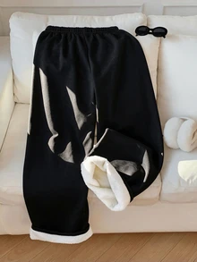 GlowEve CURVE Celana Panjang Ukuran Besar Kasual Longgar Warna Hitam Berlapisan Termal Tebal Bordir dengan Tali Serut di Pinggang dan Saku - Hitam - View 2