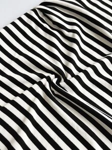 SHEIN EZwear 女款條紋長袖休閒針織露肩修身T恤 - 黑與白 - 查看 10
