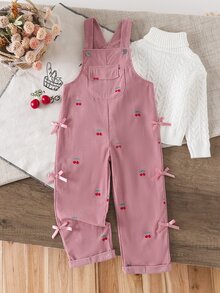 SHEIN Playful Pals 可愛風格休閒吊帶褲，適合4-7歲小女孩，春秋冬季穿著，深粉色櫻桃圖案配粉色蝴蝶結裝飾，寬鬆直筒版型，柔軟舒適面料，適合日常穿著、上學、通勤、外出、度假、派對等多種場合的時尚單品 - 粉色 - 查看 4