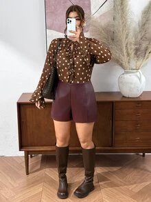 SHEIN Frenchy Plus Graceful Form-Fitting Mid Waist Fake Button Shorts - Burgundy - View 3