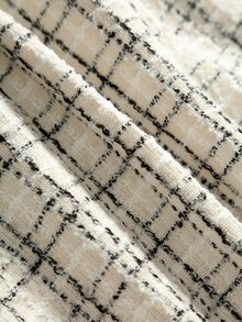 GlowEve CURVE Rok celana pendek motif kotak-kotak elegan ukuran plus untuk bepergian. - Aprikot - View 3