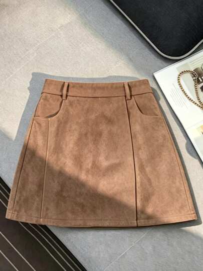 GlowEve CURVE Women's Plus Size Vintage Faux Suede Coffee Color Faux Slit A-Line Mini Skirt, Versatile Casual Commute Holiday New Style Autumn Outfit