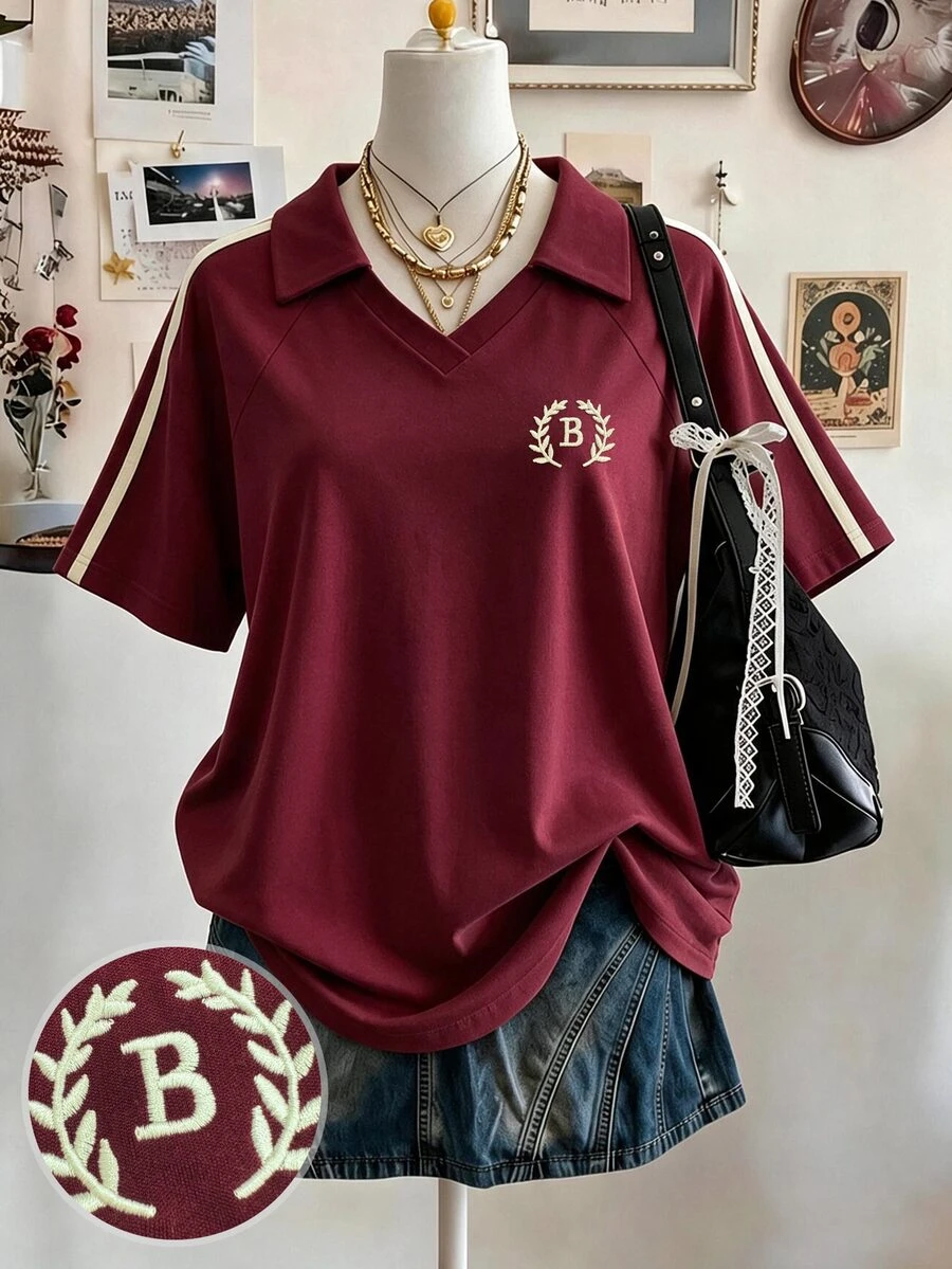 Lalippa 橄欖枝刺繡編織飾邊時尚極簡女款翻領V領落肩短袖T恤,送給朋友的禮物 - 酒紅色 - 查看 1