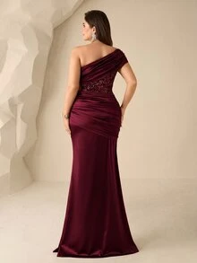 Coutiva Plus Size Women's One Shoulder Ruched Elegant Waist-Cinching Evening Gown Dress - Red - View 2