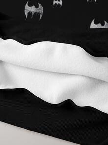 BATMAN X SHEIN Manfinity EMRG Sudadera de manga larga para hombre con logo de murciélago, contraste negro & blanco, insignia en la cabeza - Multicolor - Ver 3
