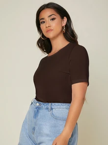 SHEIN BASICS 大尺碼純色圓領T恤 夏季上衣 正式休閒度假居家穿著 棕色 傳統寬鬆款 - 咖啡棕 - 查看 4
