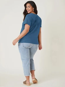 SHEIN BASICS 大尺碼女款純色V領休閒日常T恤 - 霧霾藍 - 查看 2