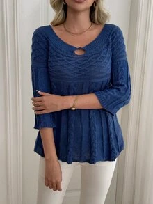 Sprig & Strand Sweater Wanita dengan Desain Leher Bulat yang Elegan - Biru - View 1